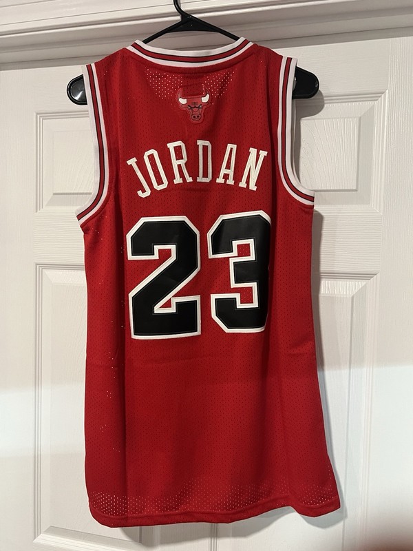 Nike Chicago Bulls Jordan 23 Swingman Jersey Men's Small +2 gallery