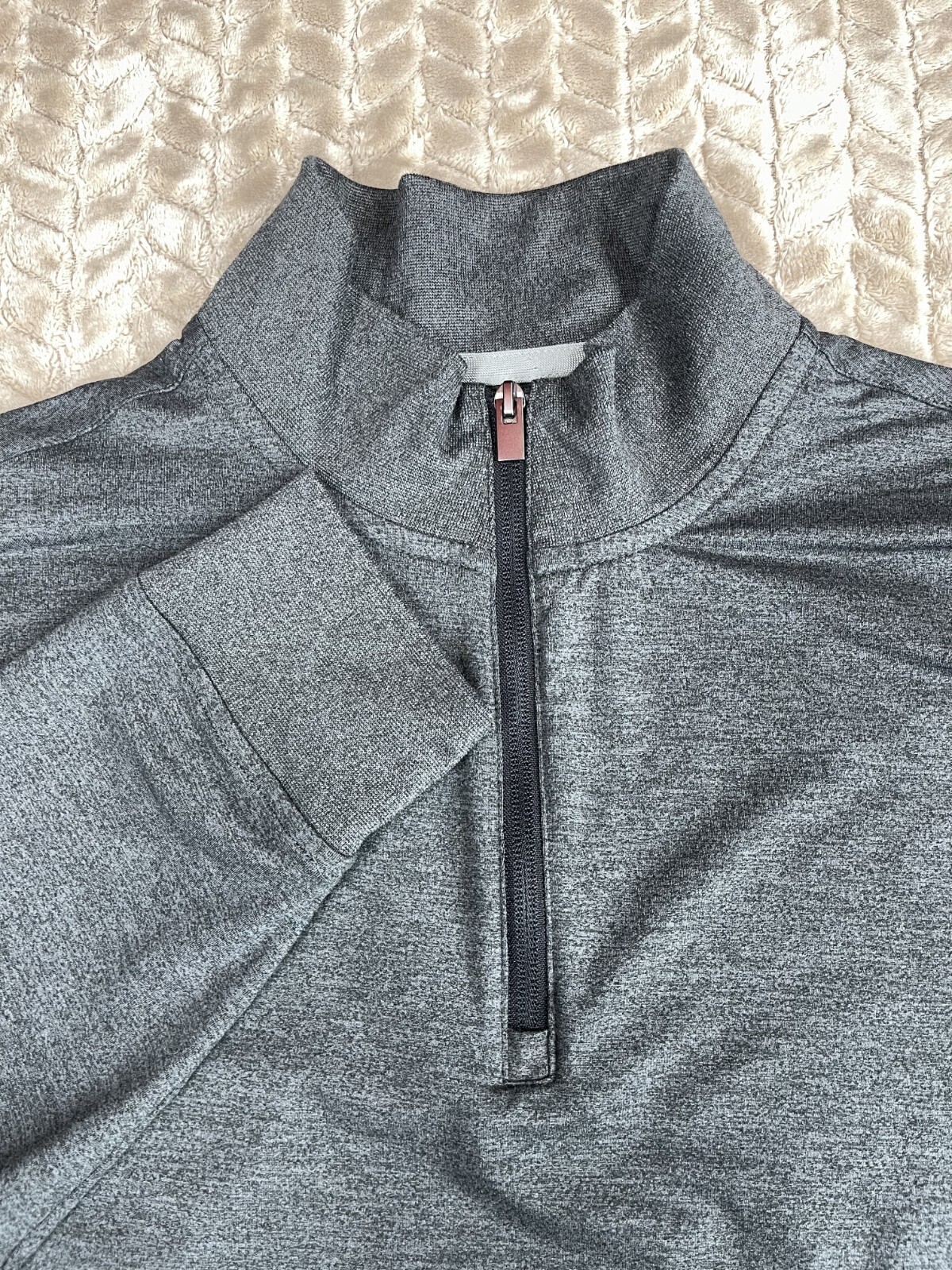 Van Heusen Men’s Quarter Zip Pullover Sweatshirt Gray Medium Performance Fit gallery