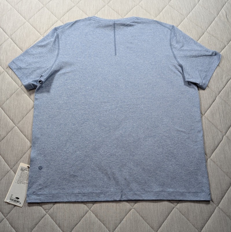 Lululemon Men’s Soft Jersey Short Sleeve T-Shirt Shirt Blue Heather Size XL gallery