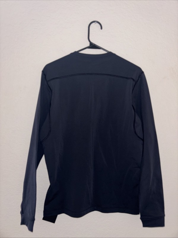 Arc'teryx Rho LT Crew Neck Base Layer - Men's Small - Black Sapphire Color NWT gallery
