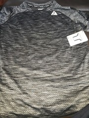 Reebok Play Dry Mens Shirt Training Workout Small M Gray, new, comfy, bag135