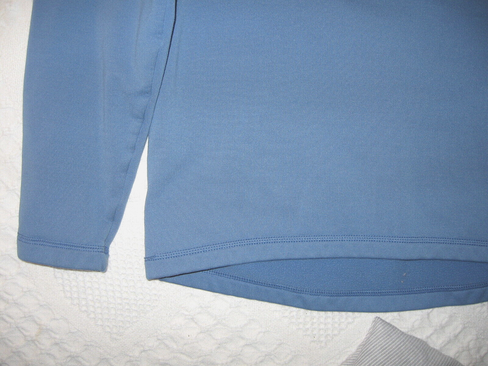 PATAGONIA CAPILENE ZIP NECK BASE LAYER MENS SZ S BLUE POLY BLEND EUC WITH DEFECT gallery