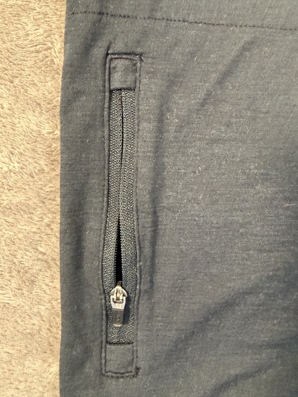 Vuori Ease Performance Half Zip 2.0 Pullover Men’s Size Medium Gray Activewear gallery