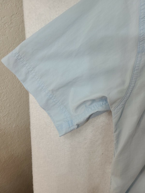 Magellan Sportswear Blue Vented S/S Button Front Shirt Distressed Mens Medium gallery