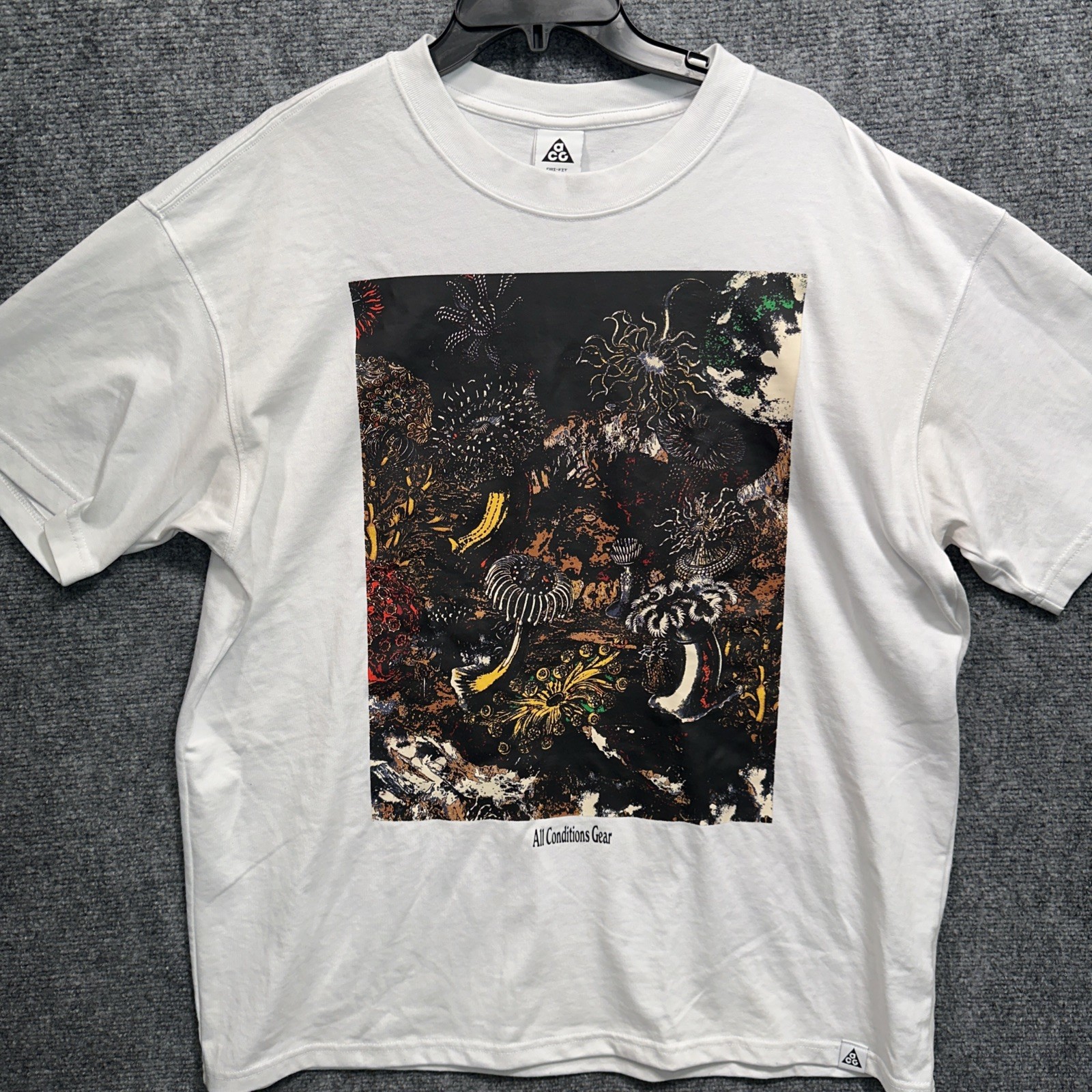 Nike ACG Dri-FIT Tidal Pool All Conditions Gear Graphic Shirt Mens L DX9448-100 gallery