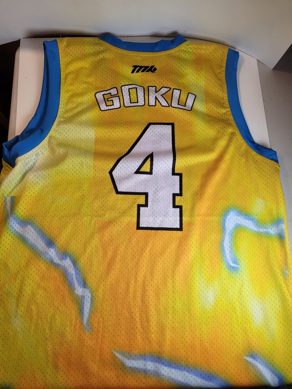 Dragon Ball Goku Jersey #4 Large. A7 gallery