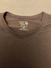 Mountain Hardware tshirt mens medium brown stripe outdoor camping hiking