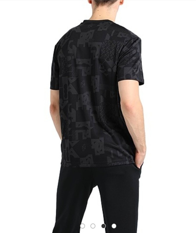 PUMA X NEYMAR JR ELEVATED TEE #53450501 MEN'S CASUAL TEE XLARGE NOIR-AOP gallery