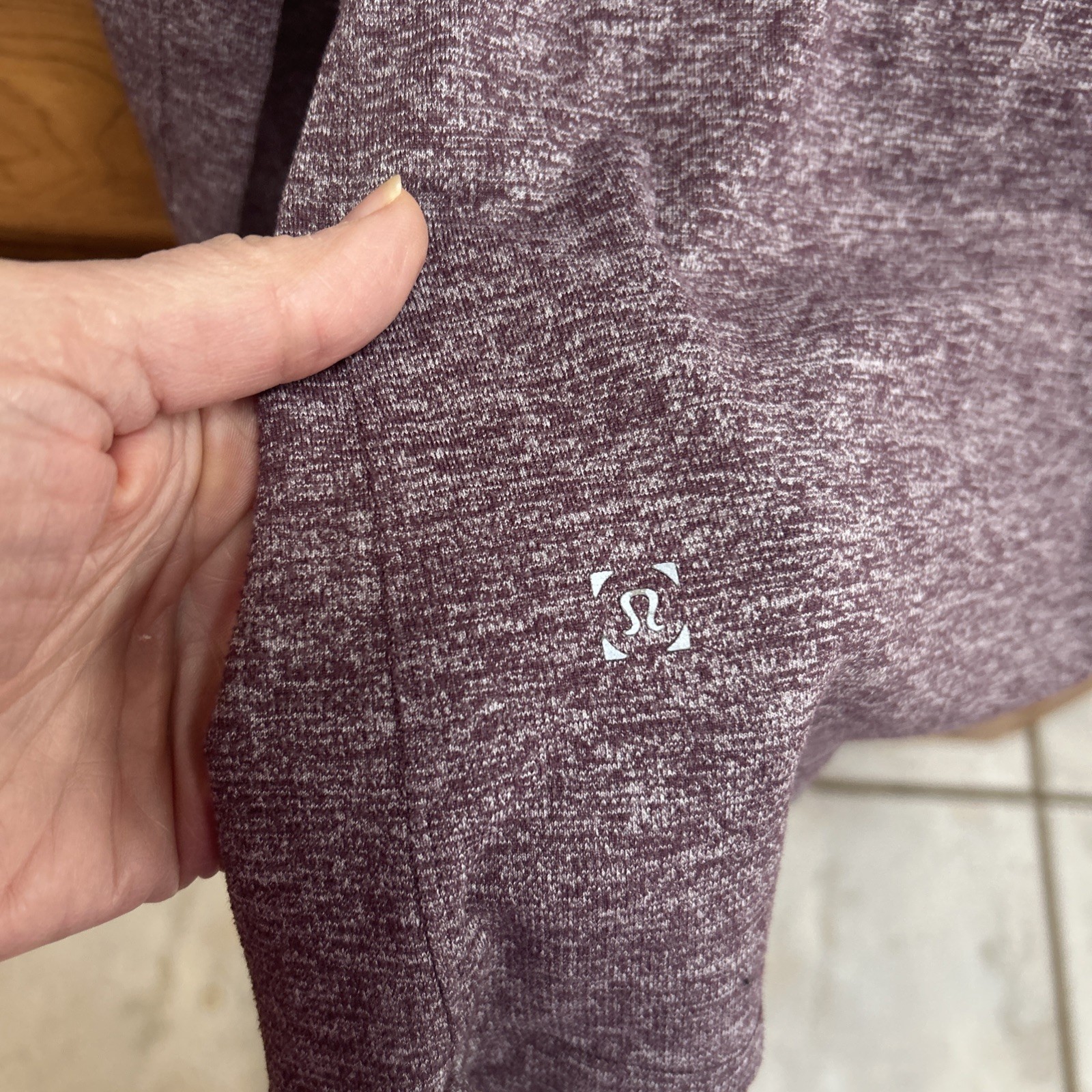 Lululemon Shirt Mens L Heather Wine Long Sleeve Athletic Run Hike Lightweight gallery