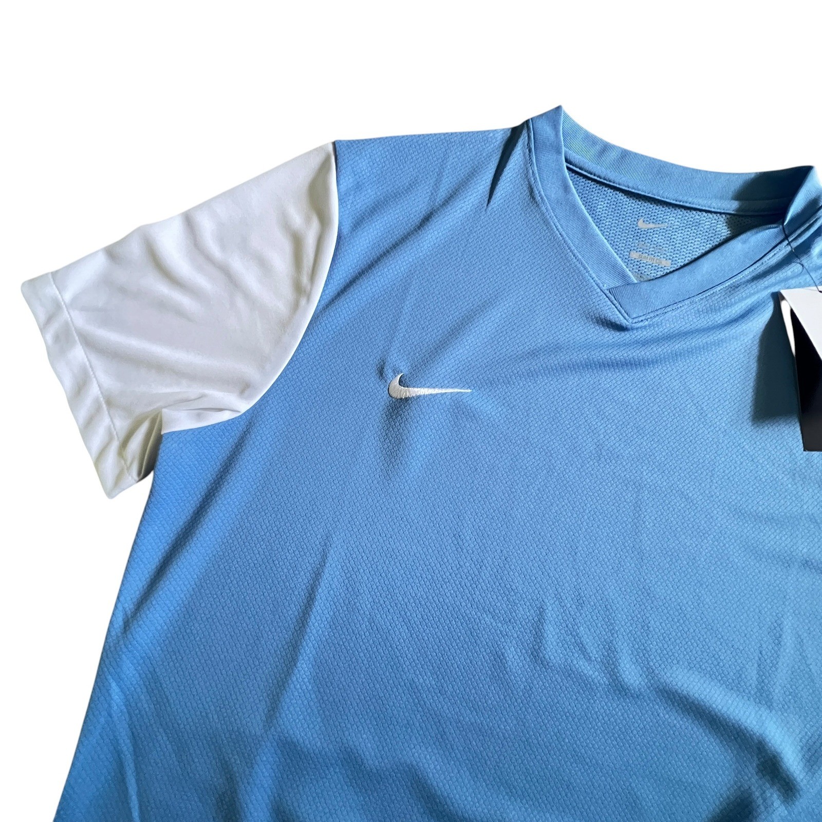 Nike Dri-Fit Slim Fit Soccer Jersey NWT Mens Large Blue White gallery