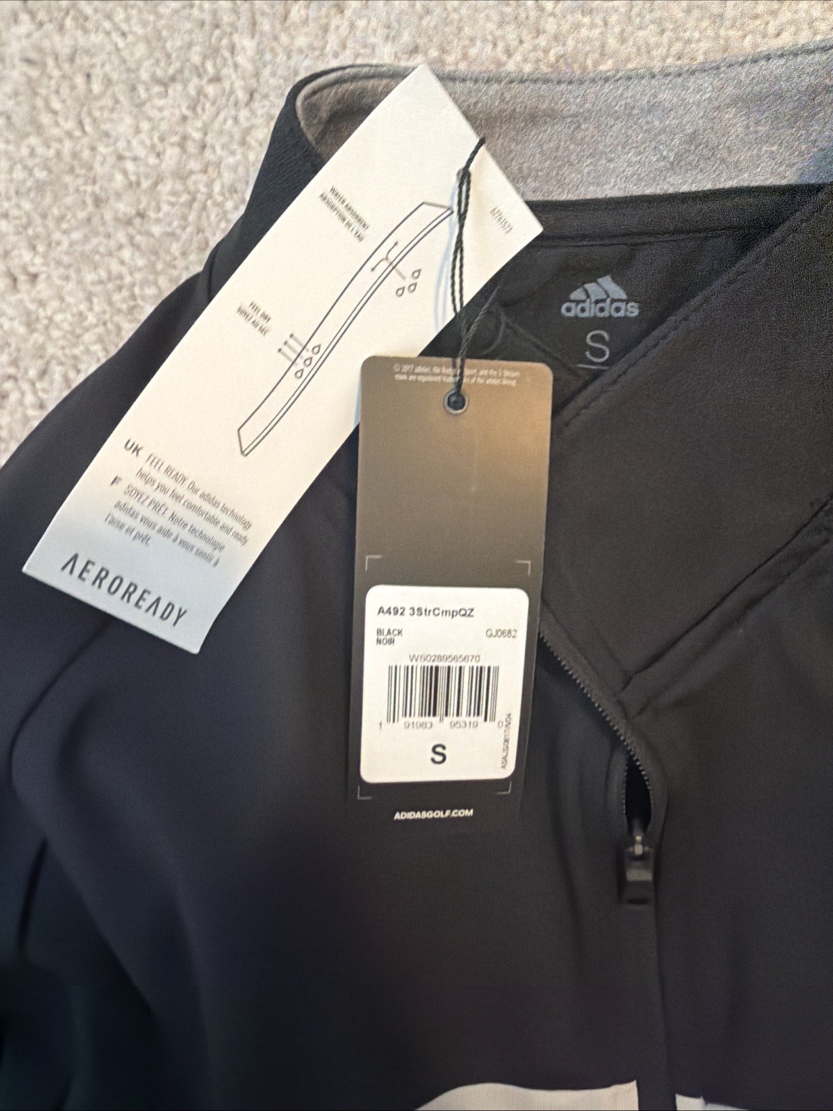 Adidas Men's Medium Colorblock 1/4 Zip Pull Over Golf Sweater Black/Grey GJ0682 gallery
