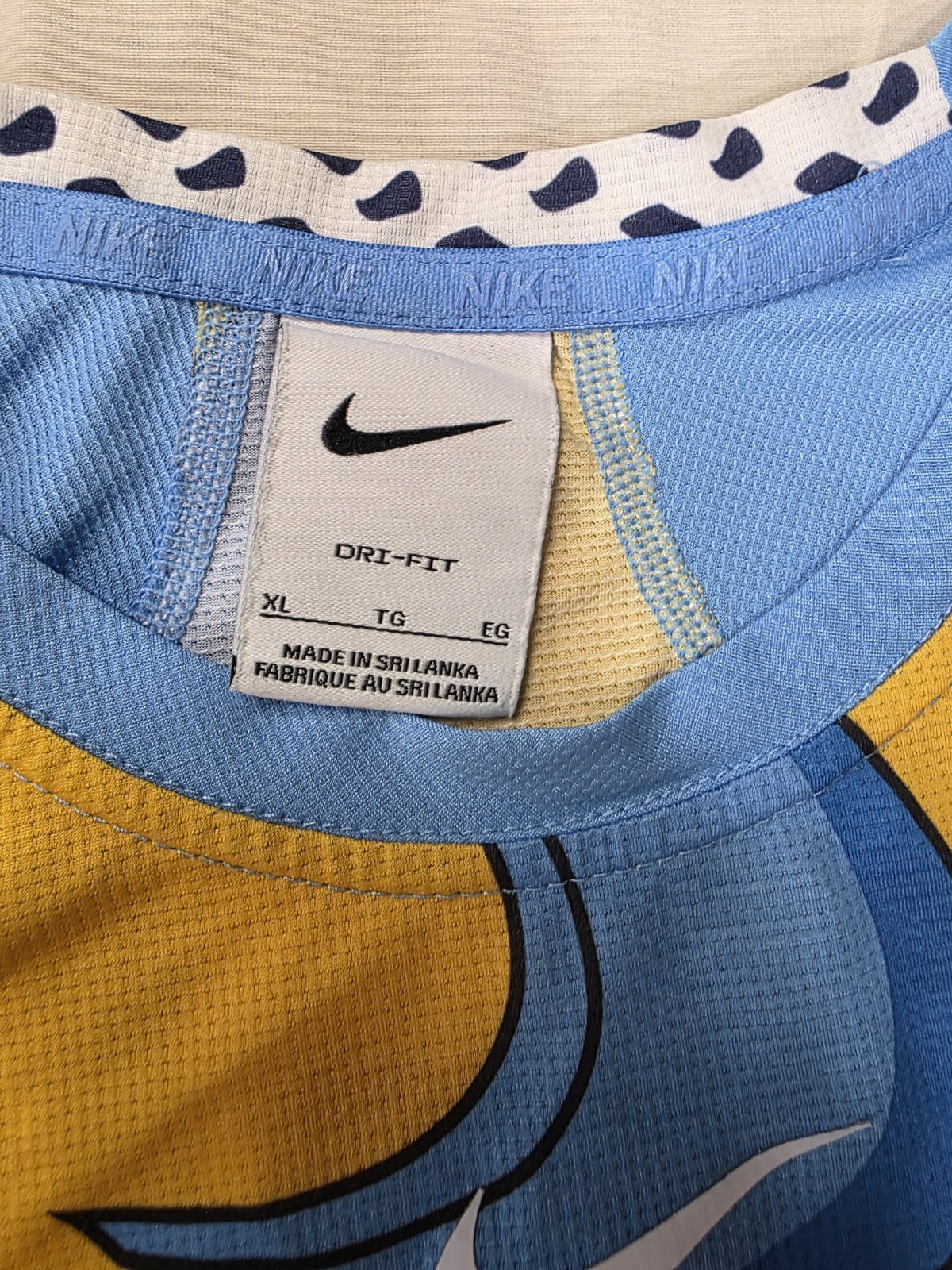 Nike Dri-FIT Graphic 'Just Do It' Jersey T-Shirt Youth XL Blue Yellow Short gallery