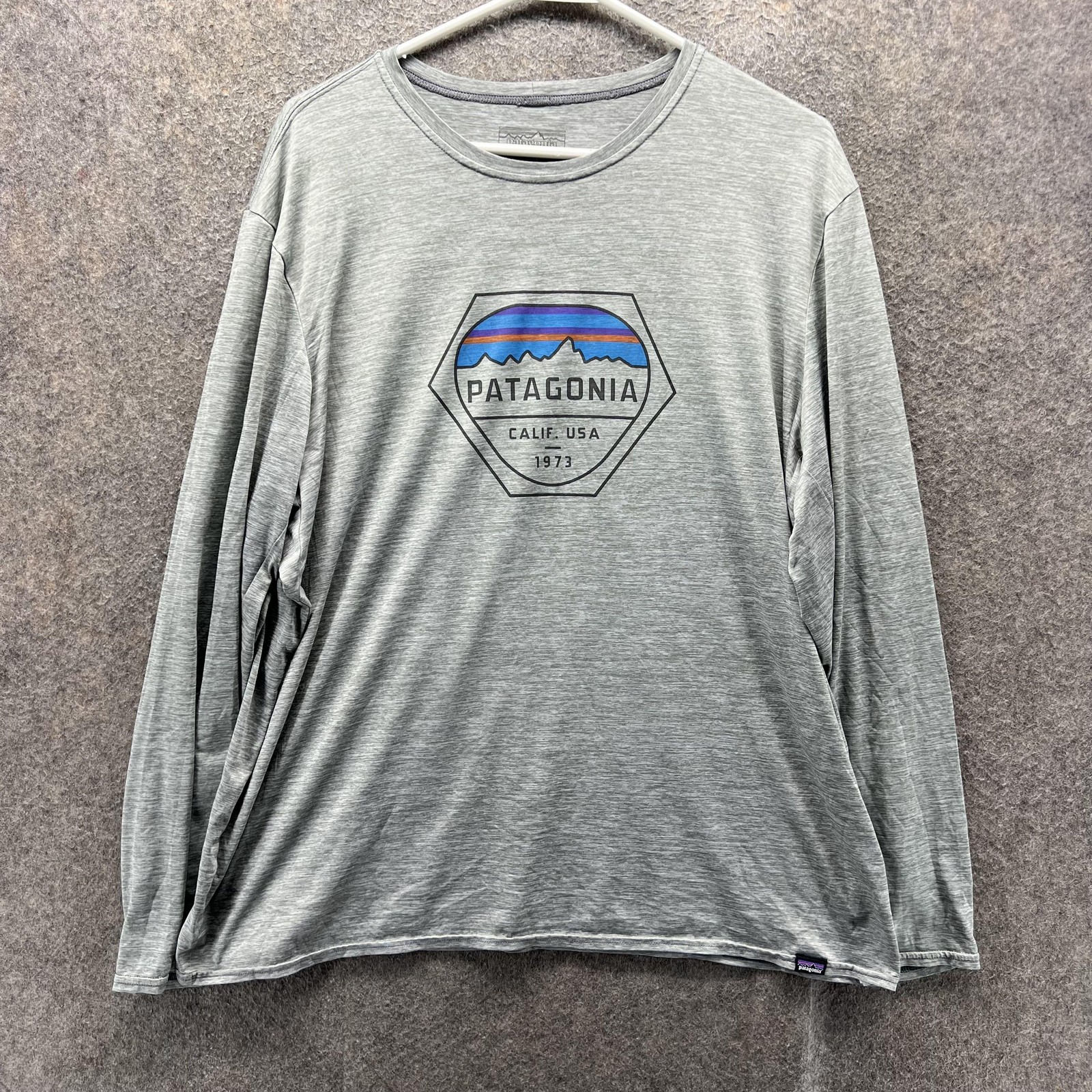 Patagonia Shirt Mens XL Gray Long Sleeve Hiking Capilene Daily Baselayer Outdoor gallery