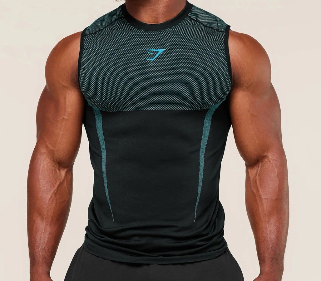 In Hand - Gymshark Onyx 5.0 Seamless Short Sleeve T - Black/Brand Blue - Medium gallery