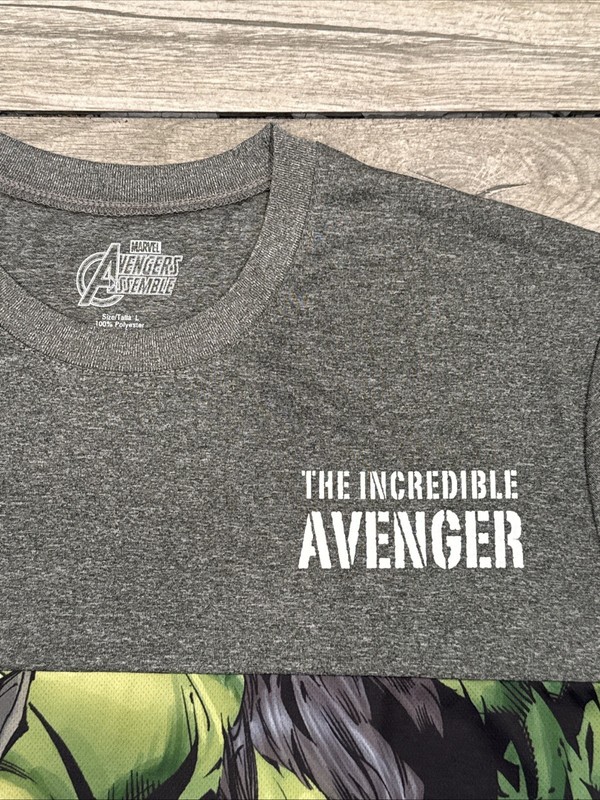2015 The Incredible Avenger HULK Marvel Performance Workout T-Shirt Size Large gallery