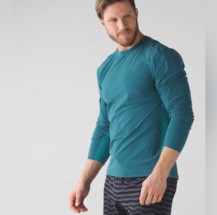 LULULEMON Shirt Men's Medium Block Out Long Sleeve Slim Fit Surfing UPF 50+ gallery