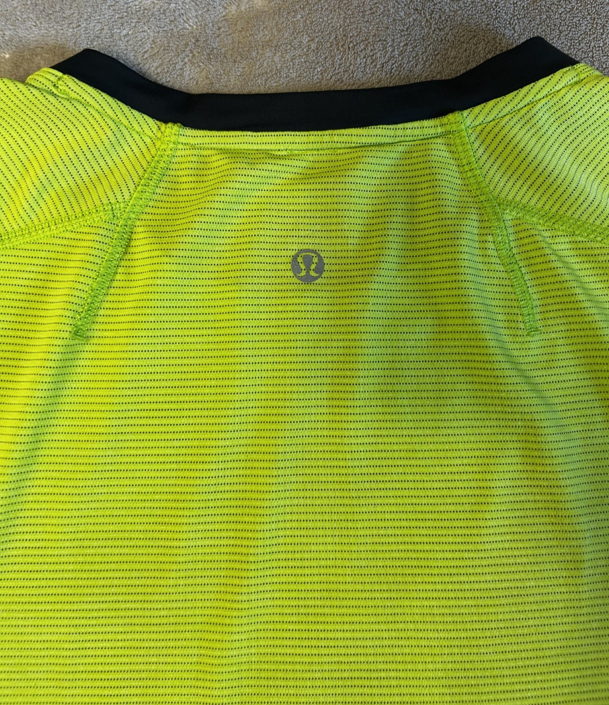 B18. Lululemon Mens Short Sleeve Lime Green M/L Cross Training, Gym gallery