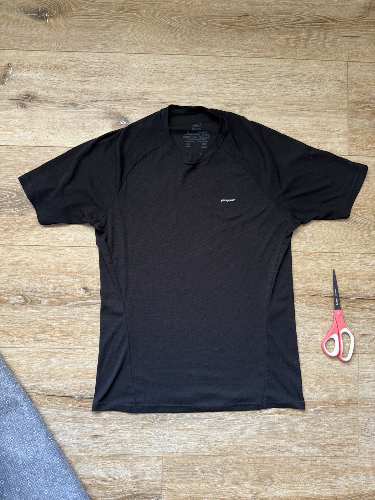 Patagonia Capilene 2 Lightweight Long Sleeve Base Layer Shirt Black Mens Medium gallery