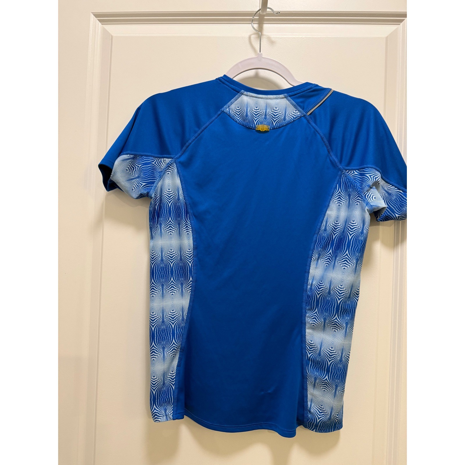 Nike Fit Dry Blue Geometric Pattern Short Sleeve Athletic Training Shirt Mens S gallery