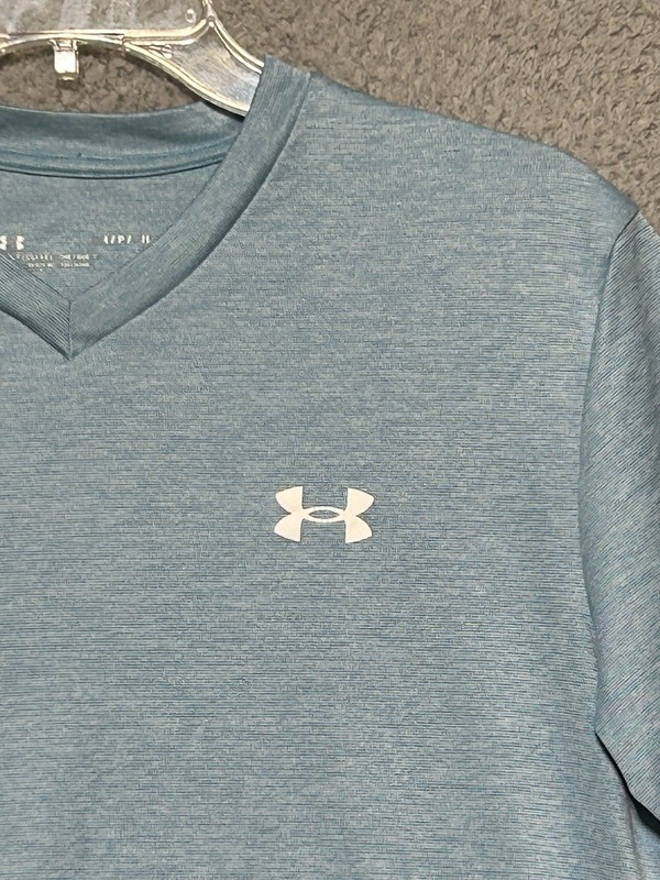 Under Armour Shirt Mens Medium Blue Heather V Neck HeatGear Loose Fit Athletic gallery