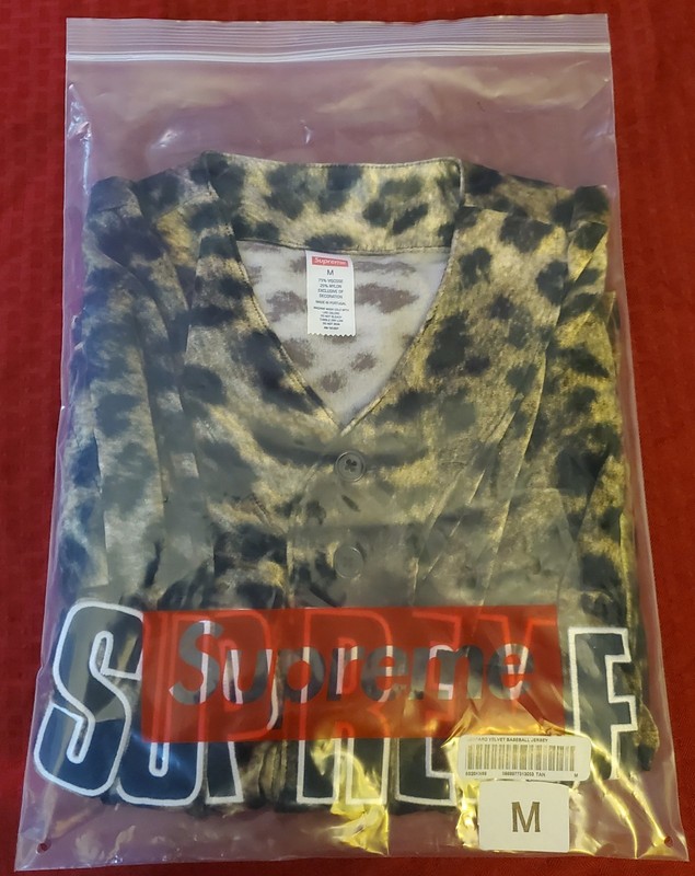 Size (Medium) Supreme Velvet Baseball Jersey (Leopard Print) SS25 gallery