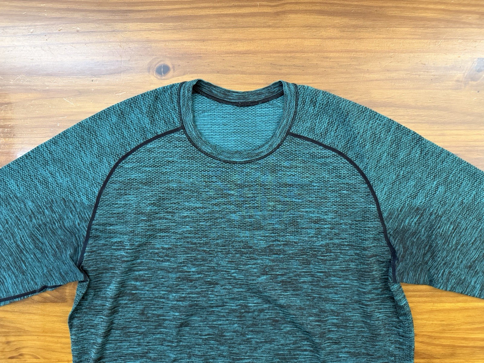 Lululemon Performance Training Shirt Men's Large Green/Teal & Black Heather gallery