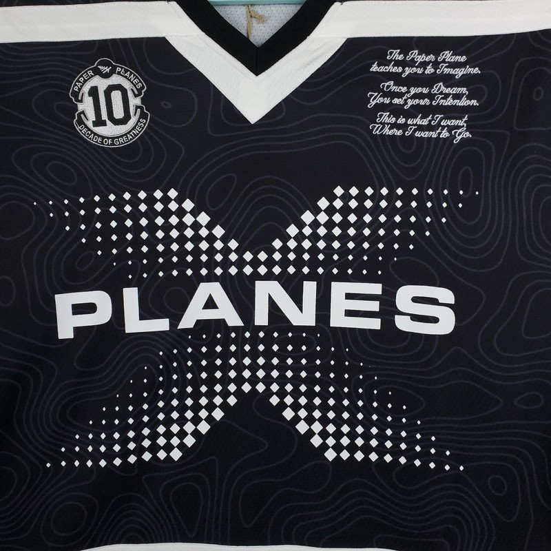 Paper Planes Mitchell & Ness XL XLarge Hockey Jersey Embroidery Logo Black NWT gallery