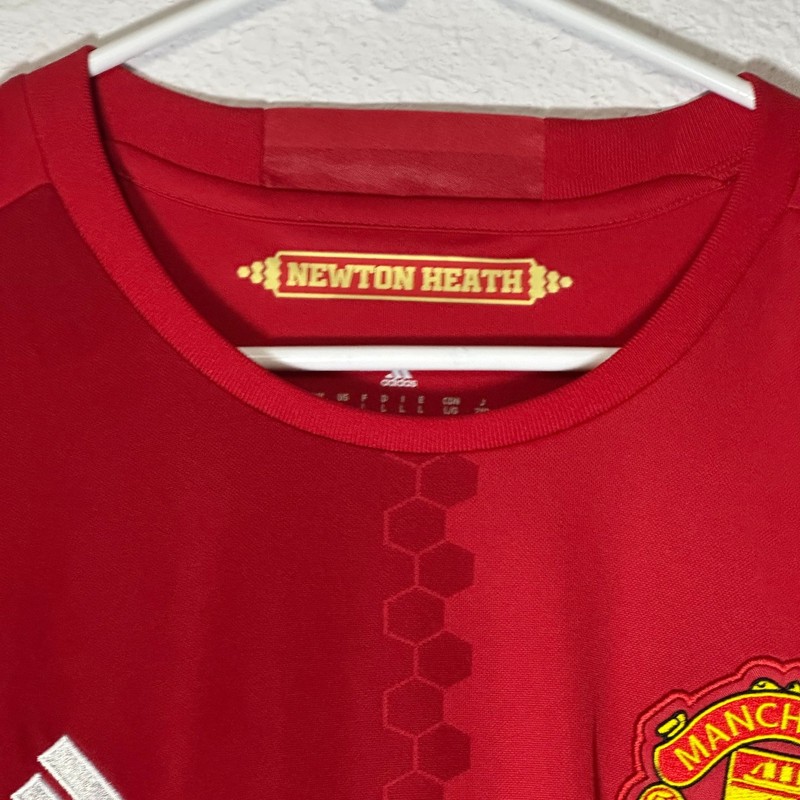 Adidas Manchester United Home Jersey 2016/2017 (Men’s Large) gallery