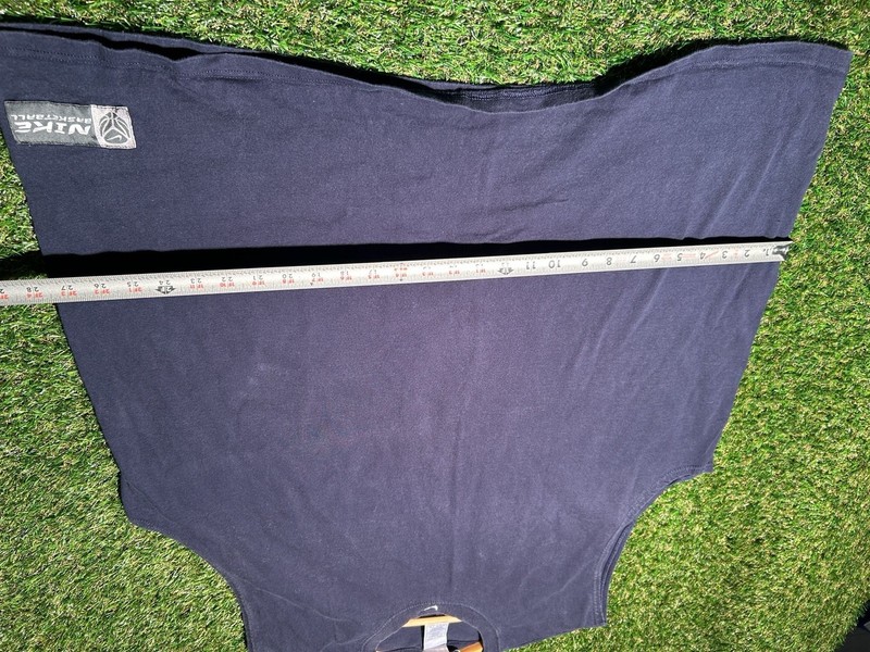 Vintage Nike Basketball Navy Sleeveless Crew Neck Tank Top gallery