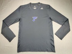 Adidas Tech-Fit Fitted Climalite Mens L Gray Vented Short Sleeve Athletic Shirt
