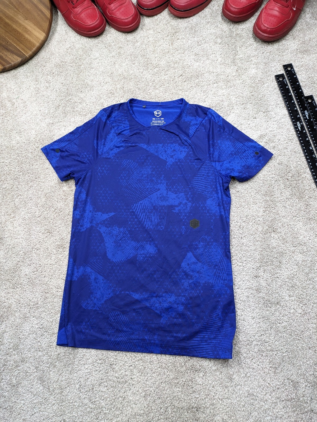 Under Armour Celliant Rush Tee Fitted Shirt Mens Small Blue Crew Spandex Stretch gallery