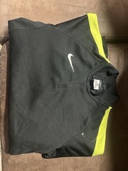 Nike Dri-FIT Men’s M Black/Yellow Long Sleeve Crew Pullover Athletic Running