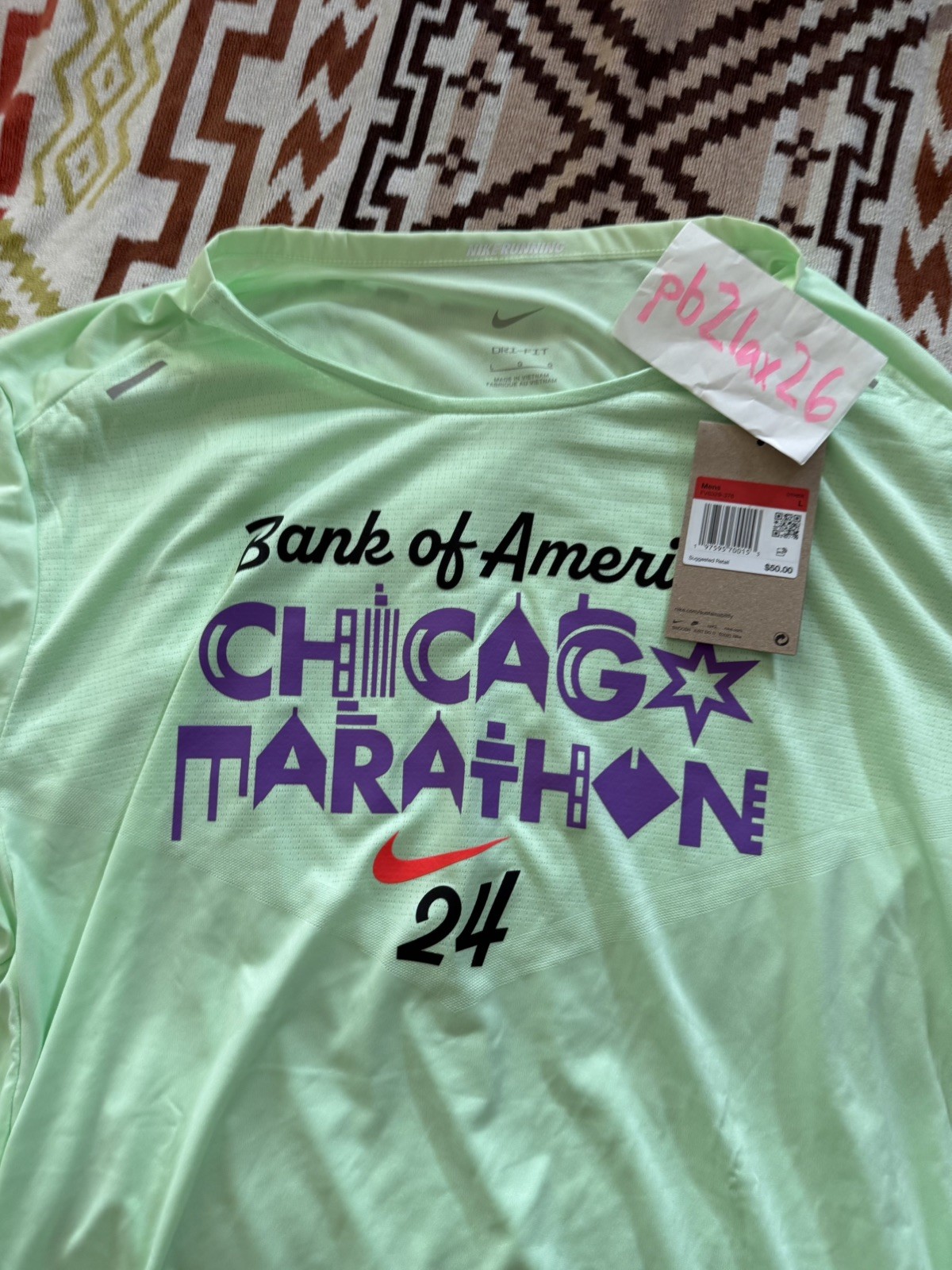Nike Running Chicago Marathon 2024 Green T Shirt Mens Large FV6329-376 gallery