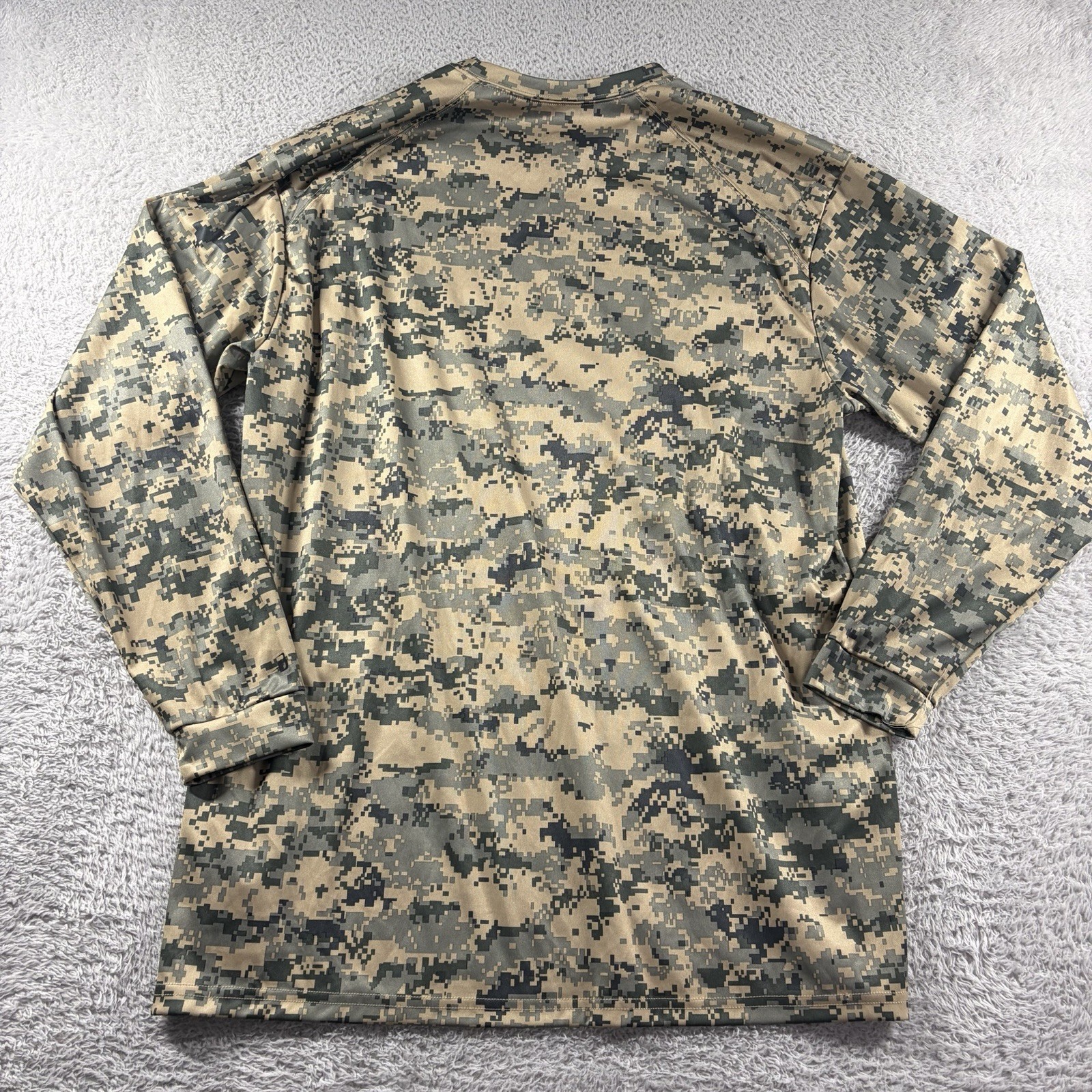Badger Sport Digital Camo Performance Shirt Mens Large Layering Hunting Training gallery