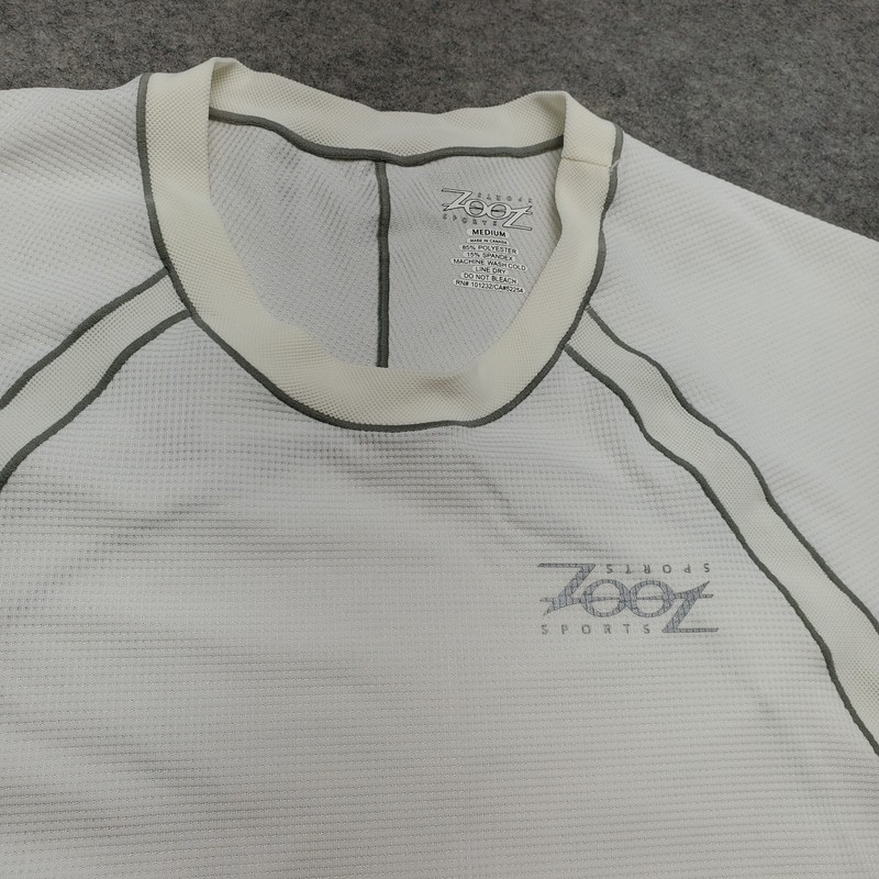 NWT Zoot Sports Top Men's Size Medium Off White Ultra Tech Tee Short Sleeve gallery