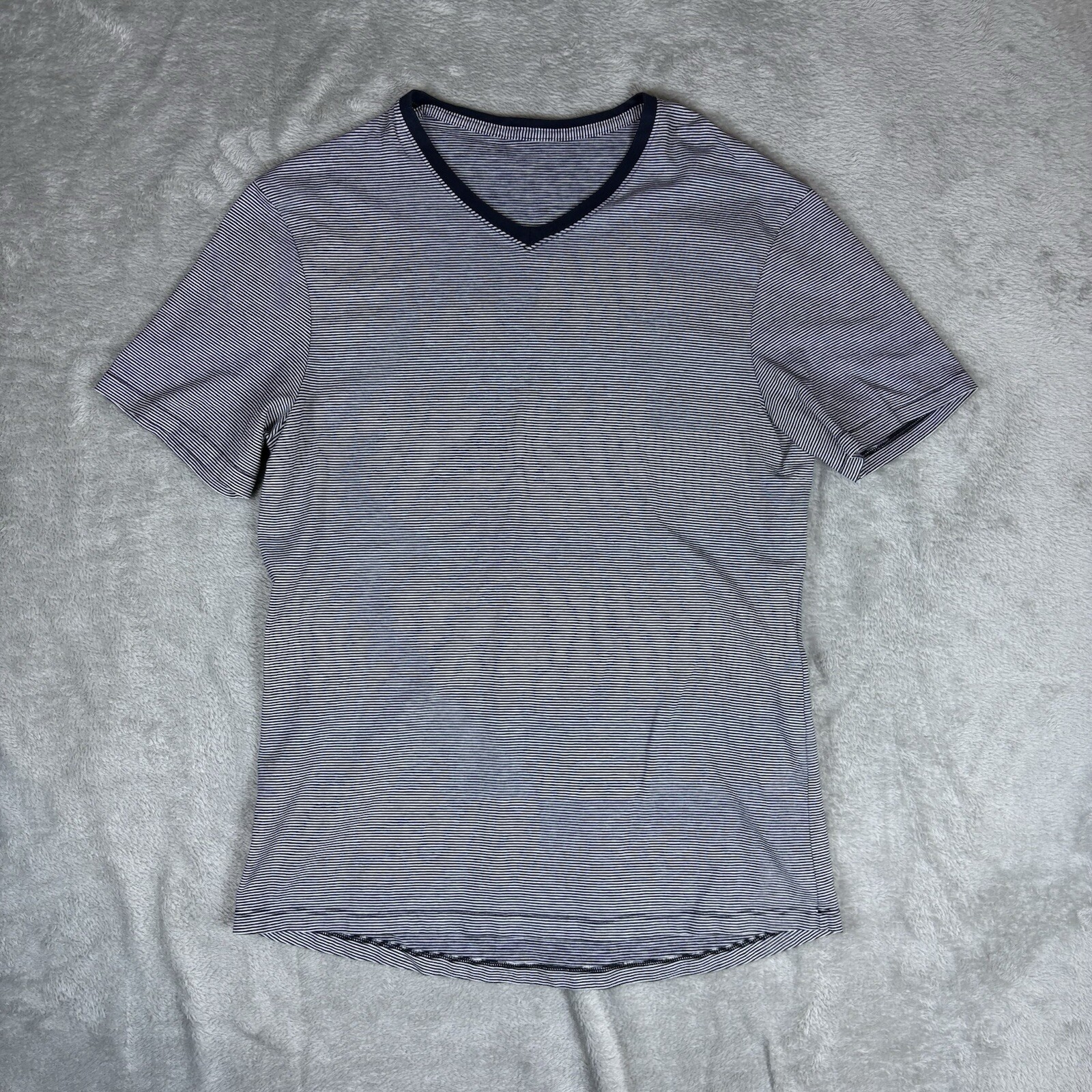 Lululemon Shirt Mens Small Short Sleeve Striped Slim Fit V-Neck Casual Everyday gallery