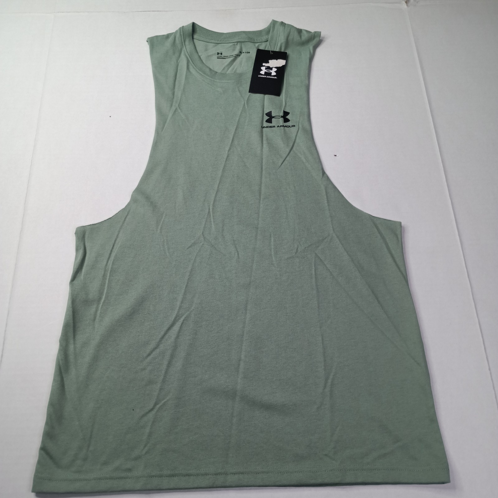 NWT Men’s Size S Under Armour Left Chest Cut Off Tank Top Shirt 1329286-348 gallery