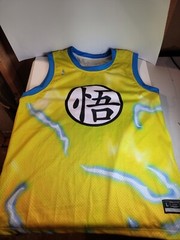 Dragon Ball Goku Jersey #4 Large. A7
