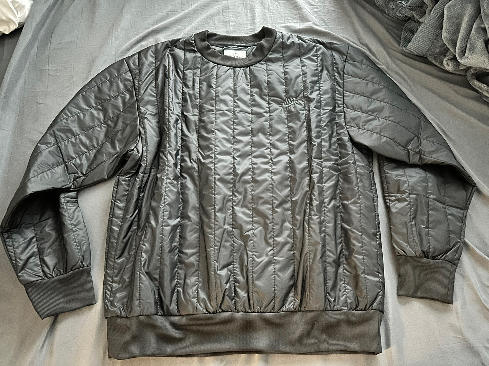 Nike Sportswear Therma-Fit Tech Pack Winterized Crew Black Sz M (DQ4302-010) gallery