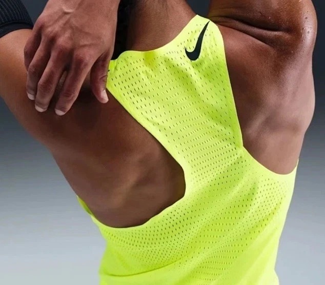 Nike AeroSwift Dri-FIT ADV Singlet Men Size Medium FN4231-702 Volt Green gallery