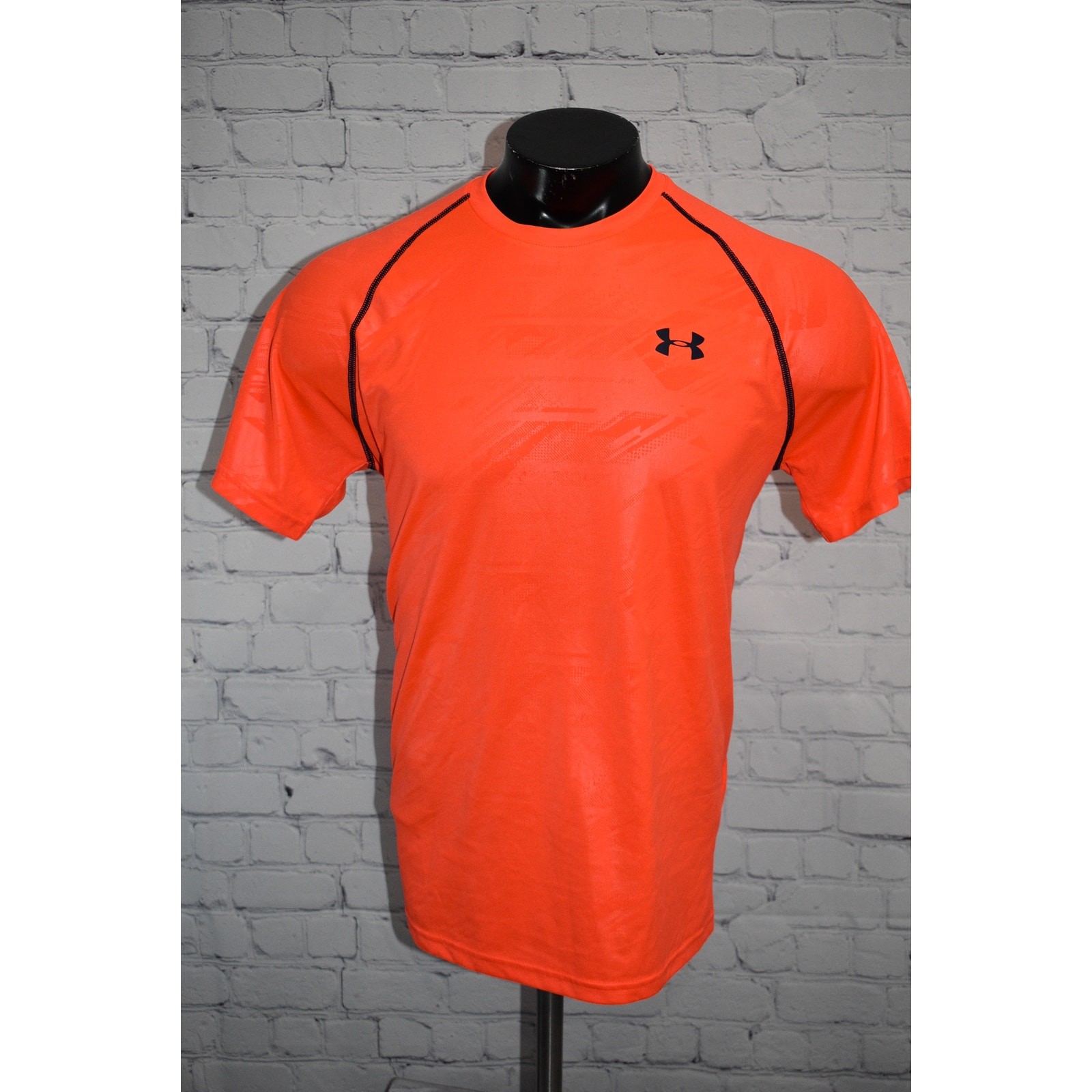 Under Armour Shirt Mens Size Medium Gym Performance HeatGear Hot Pink gallery