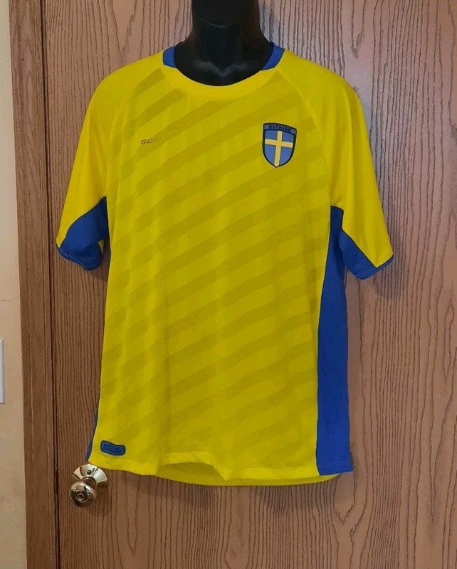 Sweden FIFA SOC Mens Yellow Blue Soccer Jersey Size XL gallery