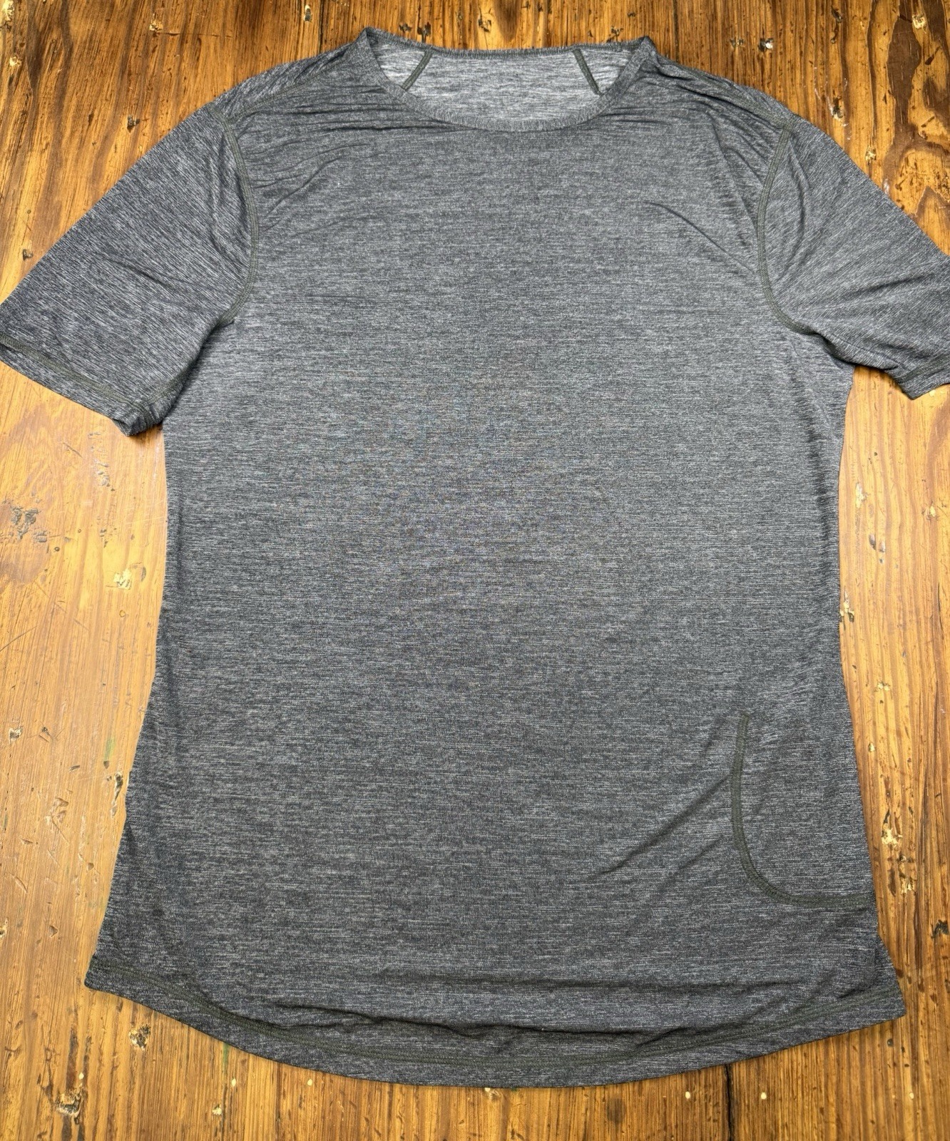 Lululemon Mens Sz L Gray Short Sleeve Athletic Performance Gym Inside Pocket gallery