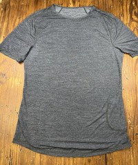 Lululemon Mens Sz L Gray Short Sleeve Athletic Performance Gym Inside Pocket