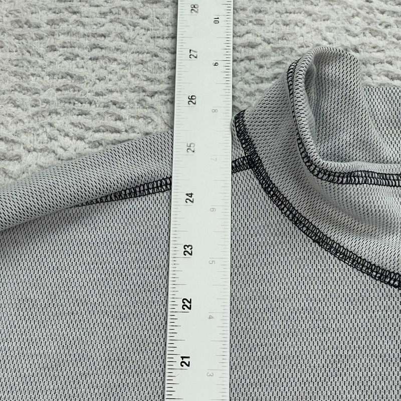 Burton Baselayer Shirt Men's Estimated Size Medium Gray Long Sleeve gallery
