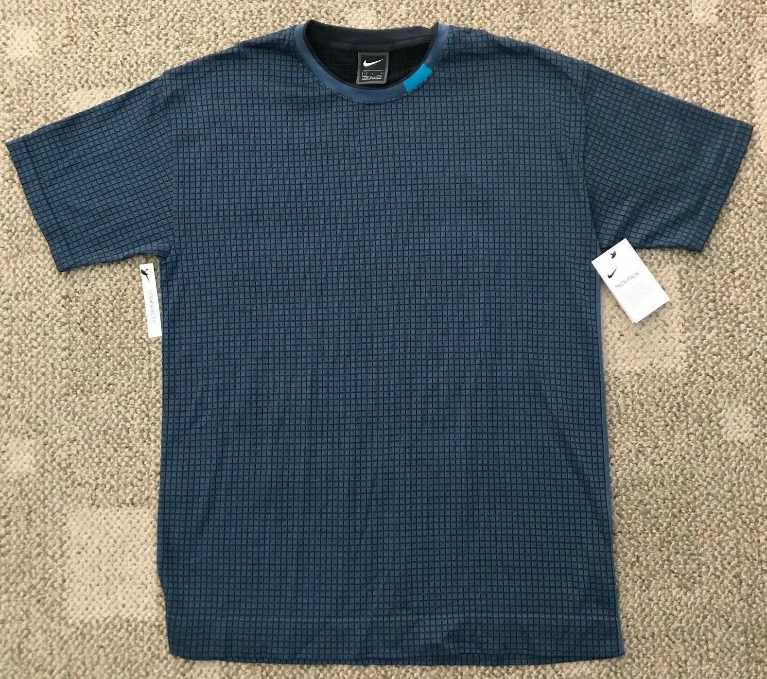 Nike Tech Pack Tee T- Shirt Top Grid Short Sleeve AR1592-418 Men's Size Large L gallery