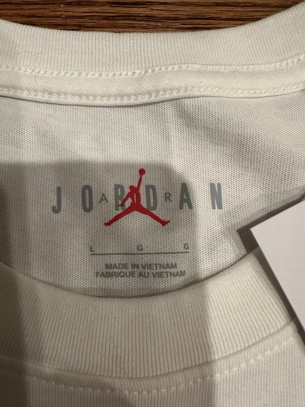 Nike Air Jordan Jumpman Circle Logo T-Shirt Mens Large Sail/Desert HJ2338-133 gallery