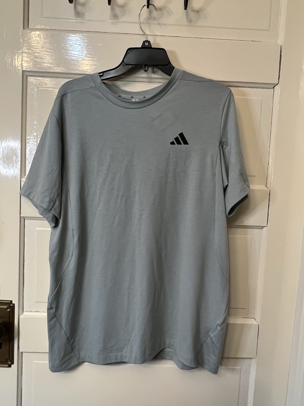 New Adidas Workout Essentials Feelready T-shirt Medium NWT Sage Green gallery