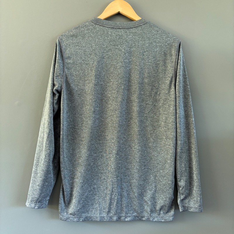 Layer 8 Mens Medium Gray Heathered Long Sleeve Crewneck Performance Shirt gallery
