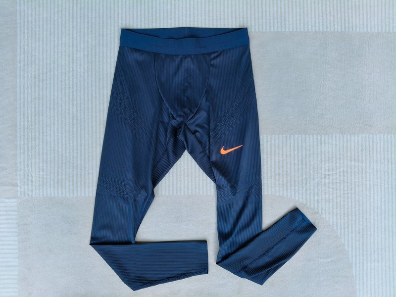 Nike 2026 Pro Elite Rosa Team Half Zip & Long Tights Size S Men's gallery